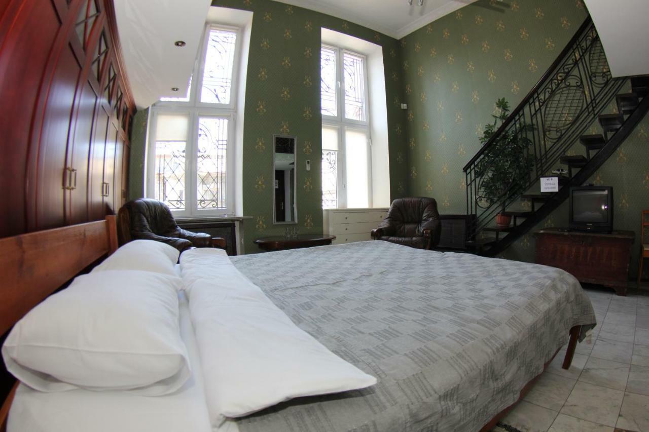 Orpheus Hostel And Apartments 敖德萨 外观 照片