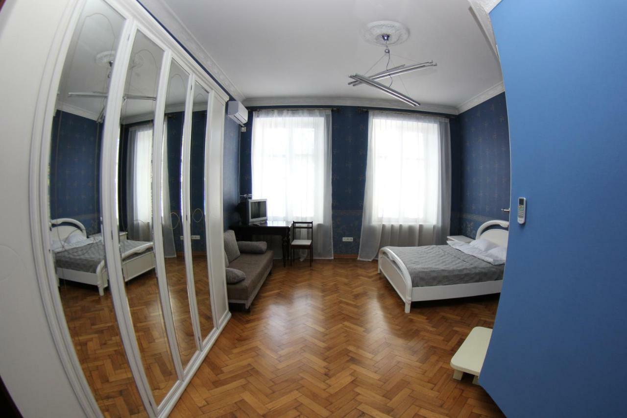 Orpheus Hostel And Apartments 敖德萨 外观 照片