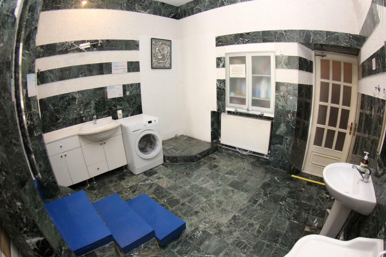 Orpheus Hostel And Apartments 敖德萨 外观 照片