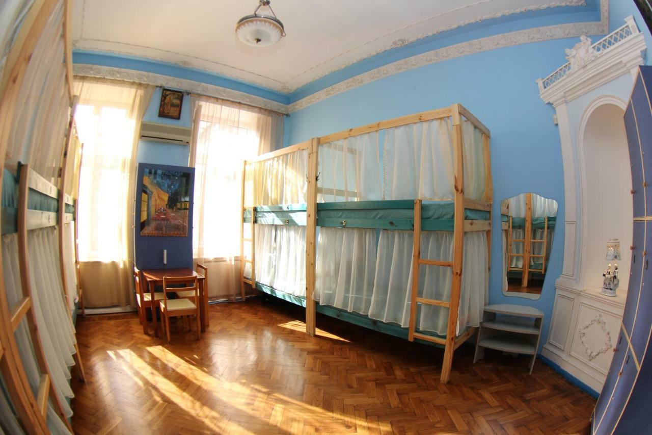 Orpheus Hostel And Apartments 敖德萨 外观 照片