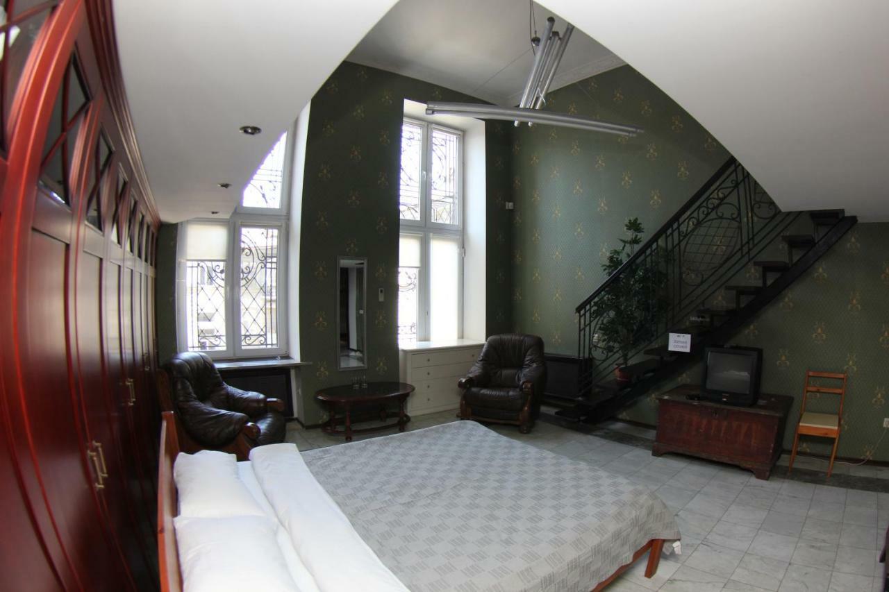 Orpheus Hostel And Apartments 敖德萨 外观 照片