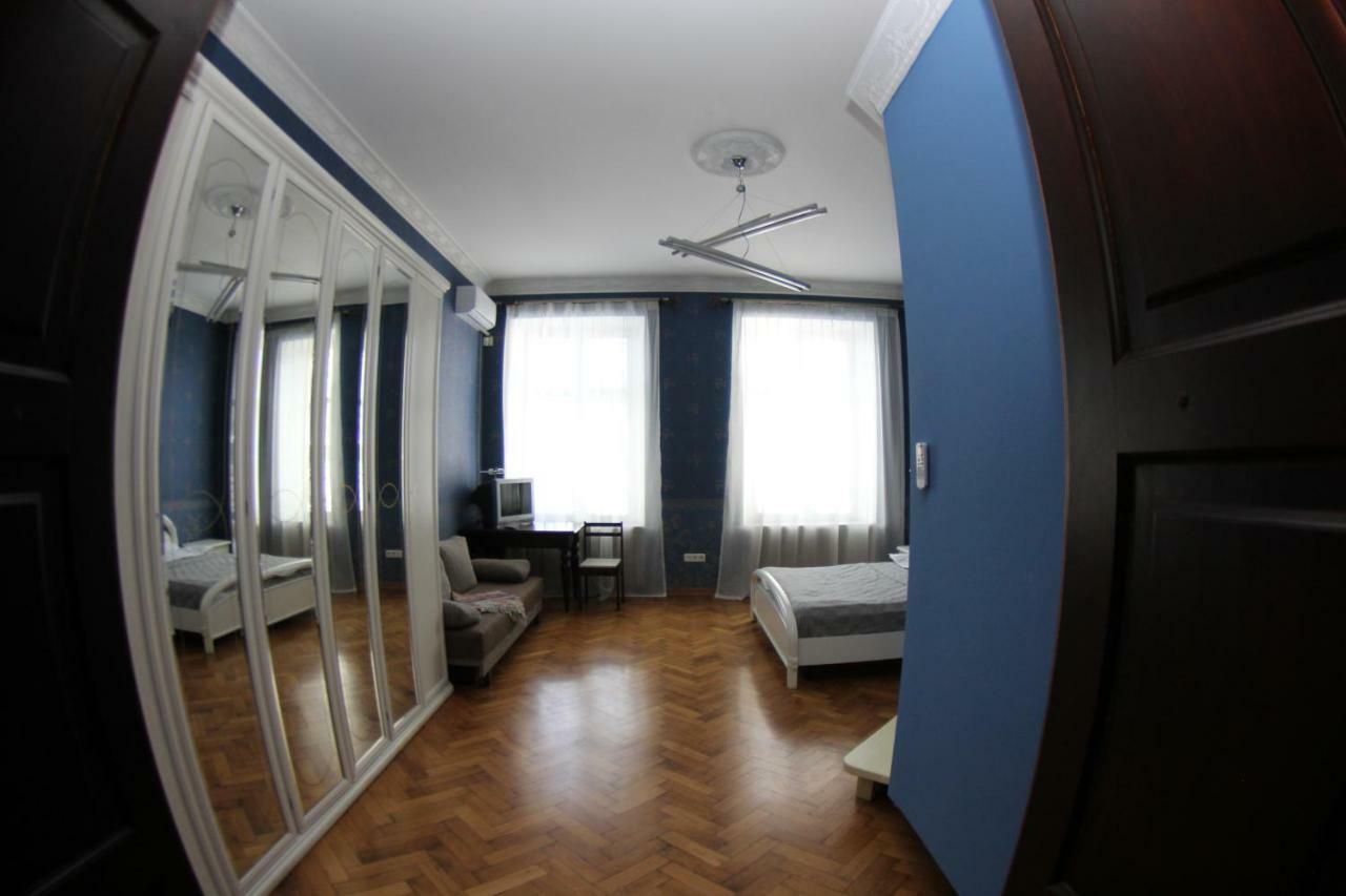 Orpheus Hostel And Apartments 敖德萨 外观 照片